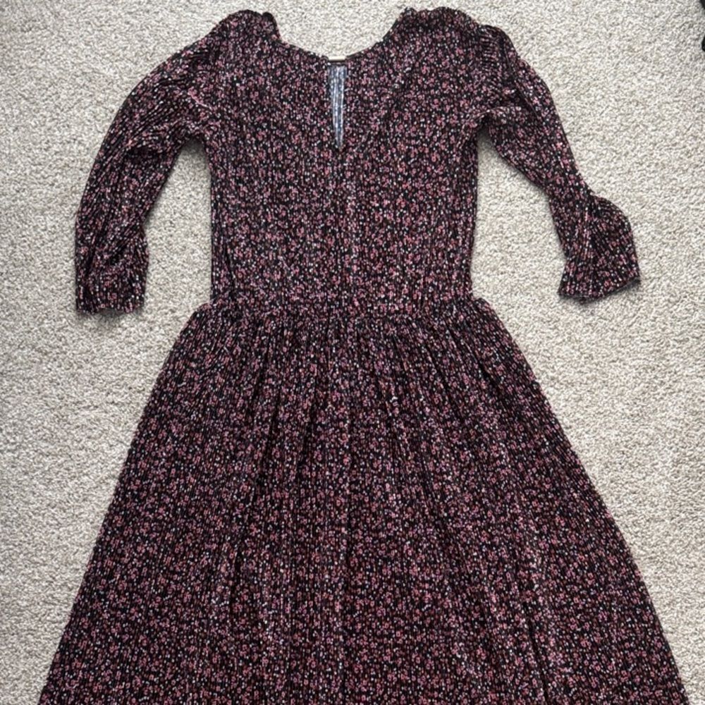 Chic Long Sleeve Floral Dress in Black and Pink